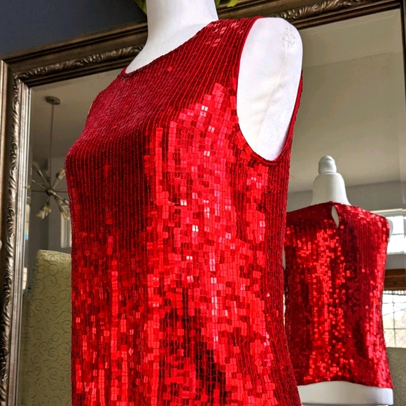 GORGEOUS RED SEQUIN PARTY TOP - Picture 2 of 9